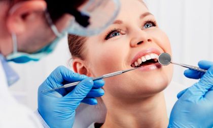 Examination of a dentist